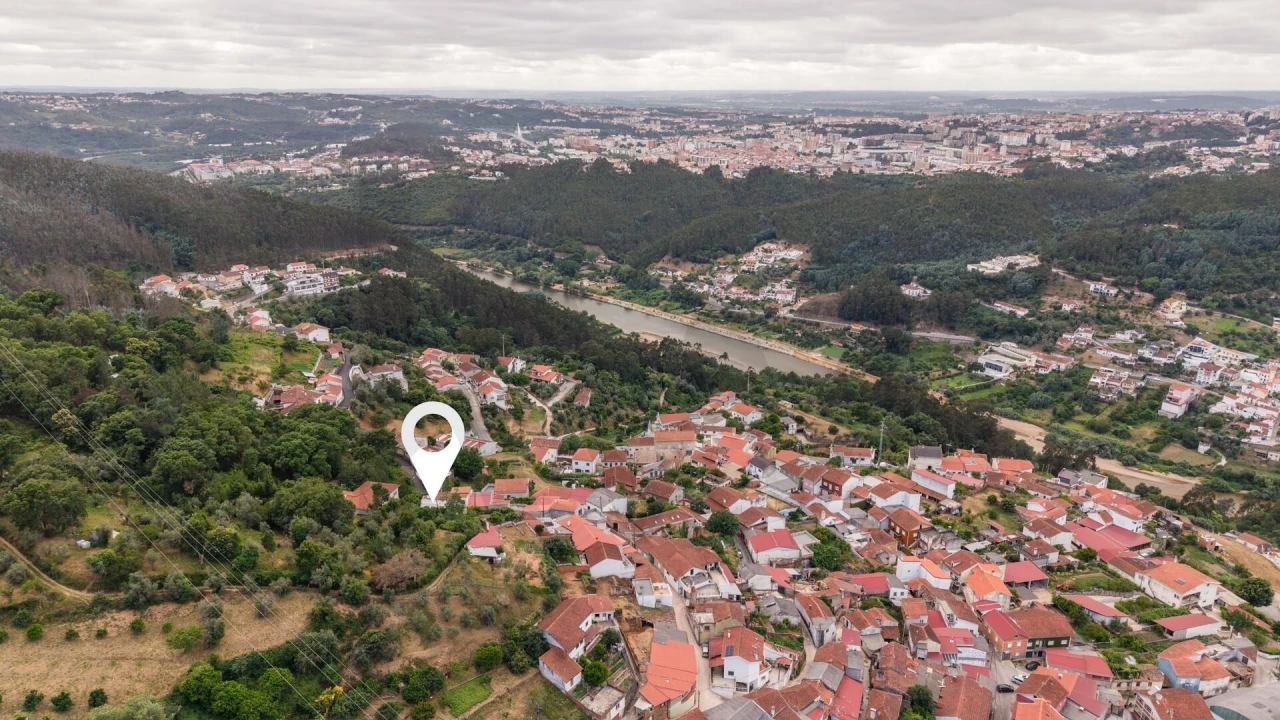 Moradia T4 para Venda em Torres do Mondego Foto 5