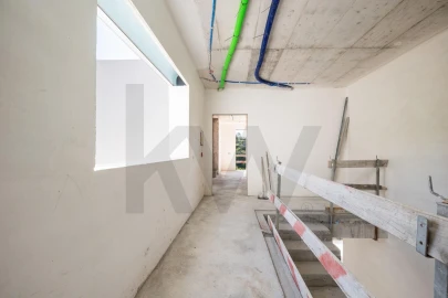 Moradia T4 para Venda em Eiras e São Paulo de Frades