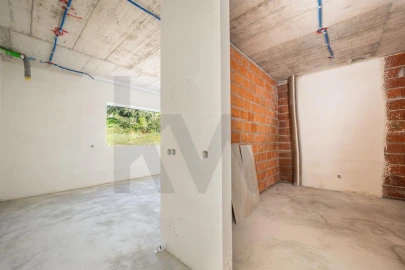 Moradia T4 para Venda em Eiras e São Paulo de Frades