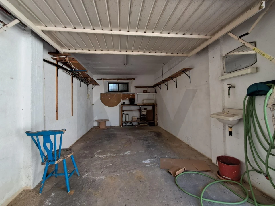 Apartamento T2 para Venda em Porto Salvo Foto 32