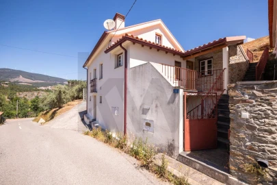 Moradia T3 para Venda em Alvares