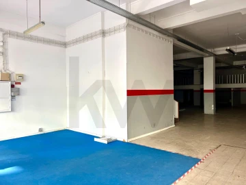 Loja para Arrendamento em Arroios