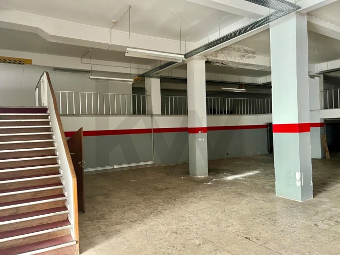 Loja para Arrendamento em Arroios Foto 5