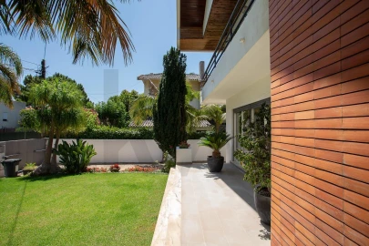 Moradia T4 para Venda em Oeiras e São Julião da Barra, Paço de Arcos e Caxias