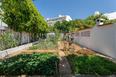 Moradia T4 para Venda em Oeiras e São Julião da Barra, Paço de Arcos e Caxias