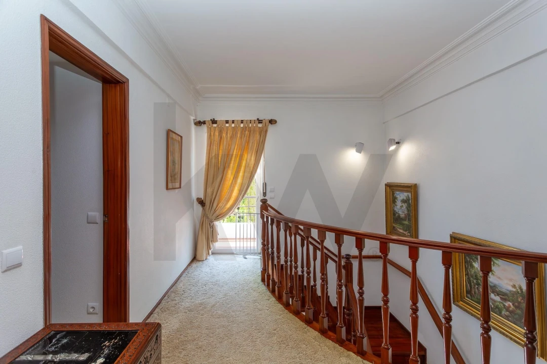 Moradia T4 para Venda em Oeiras e São Julião da Barra, Paço de Arcos e Caxias Foto 4