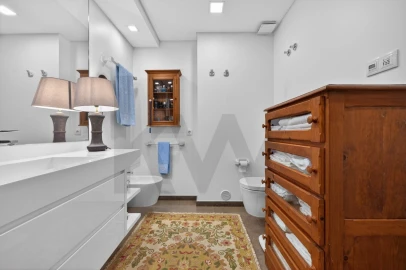 Apartamento T3 para Venda em Algés, Linda-A-Velha e Cruz Quebrada-Dafundo