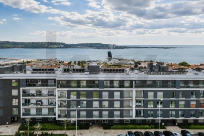 Apartamento T3 para Venda em Algés, Linda-A-Velha e Cruz Quebrada-Dafundo