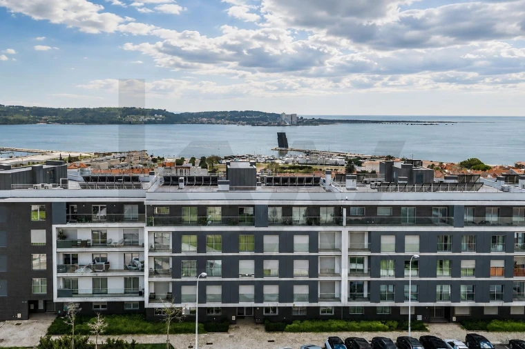 Apartamento T3 para Venda em Algés, Linda-A-Velha e Cruz Quebrada-Dafundo Foto 28