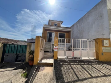 Moradia T4 para Venda em Turcifal