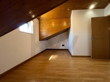 Moradia T4 para Venda em Turcifal