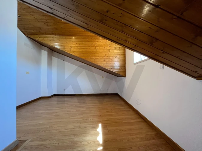 Moradia T4 para Venda em Turcifal Foto 30