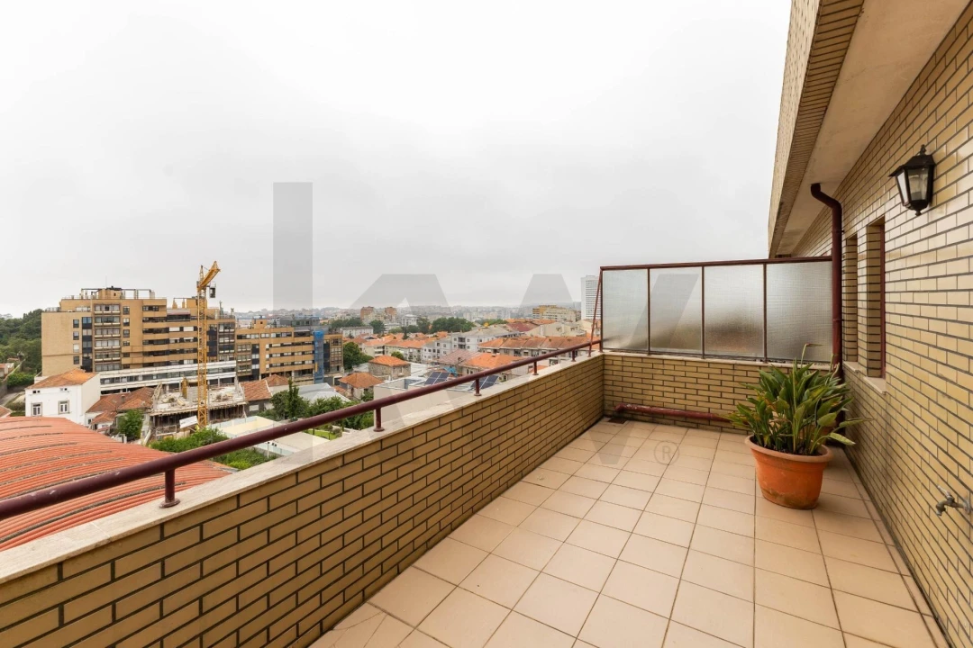 Apartamento T4 para Venda em Mafamude e Vilar do Paraíso Foto 35