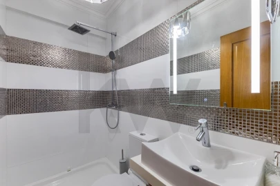 Apartamento T4 para Venda em Mafamude e Vilar do Paraíso
