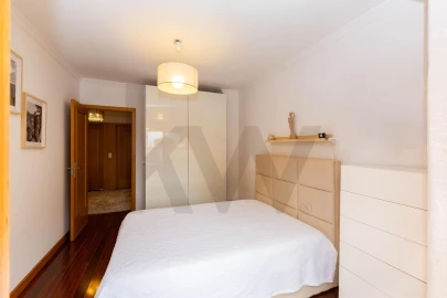Apartamento T4 para Venda em Mafamude e Vilar do Paraíso