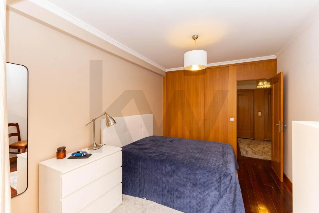 Apartamento T4 para Venda em Mafamude e Vilar do Paraíso Foto 26