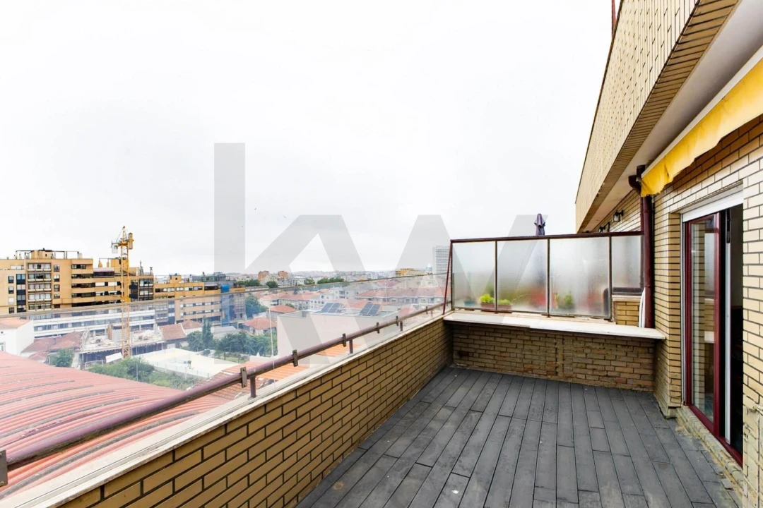 Apartamento T4 para Venda em Mafamude e Vilar do Paraíso Foto 13