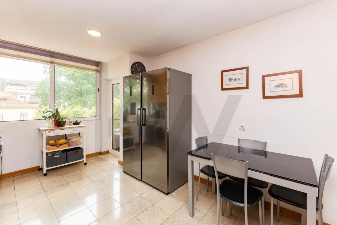 Apartamento T4 para Venda em Mafamude e Vilar do Paraíso Foto 16