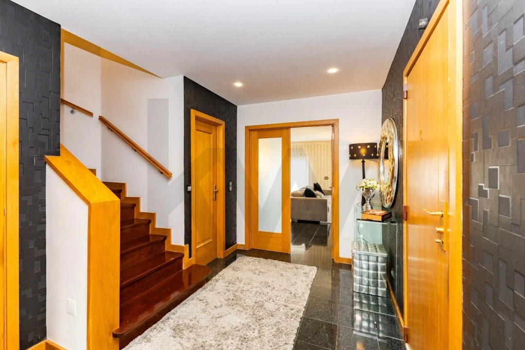 Apartamento T4 para Venda em Mafamude e Vilar do Paraíso Foto 2