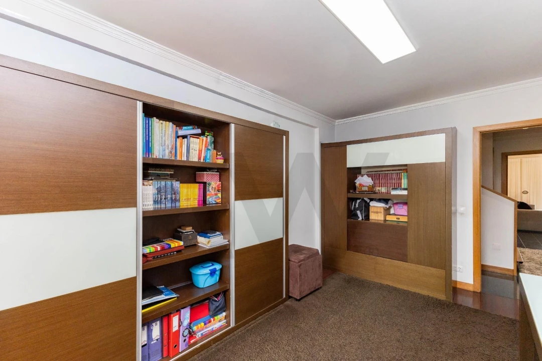 Apartamento T4 para Venda em Mafamude e Vilar do Paraíso Foto 19