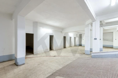Armazém para Venda em Penha de França
