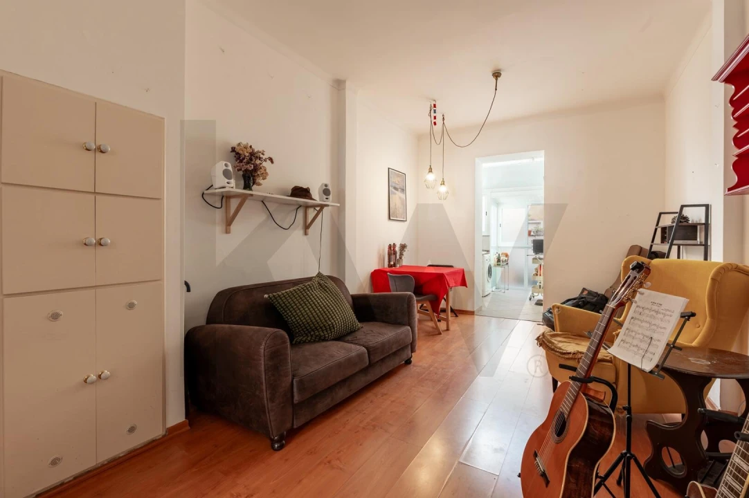 Apartamento T1 para Arrendamento em Beato Foto 2