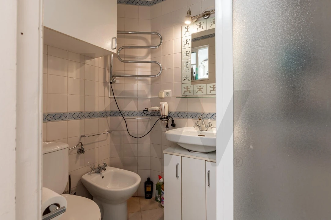 Apartamento T1 para Arrendamento em Beato Foto 8