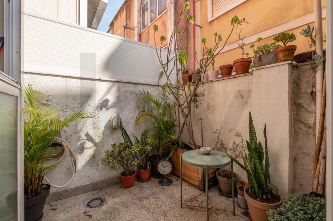 Apartamento T1 para Arrendamento em Beato Foto 12