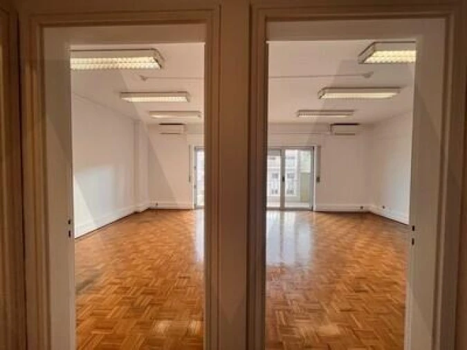 Escritório para Arrendamento em Avenidas Novas Foto 3