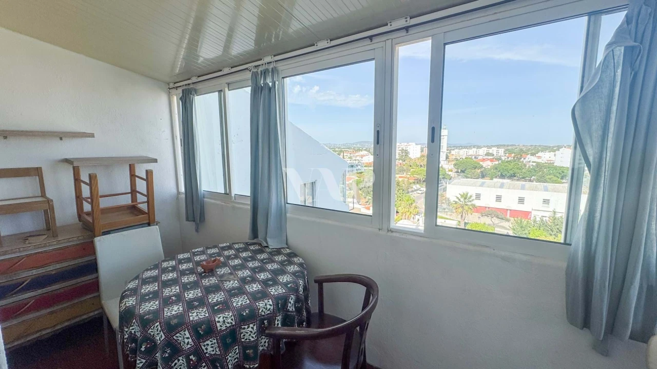 Apartamento T2 para Venda em Quarteira Foto 6