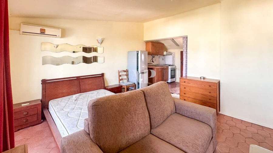 Apartamento T2 para Venda em Quarteira Foto 7