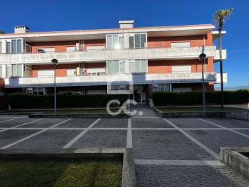 Apartamento T2 para Venda em Vila Nova de Famalicão e Calendário