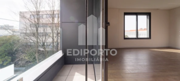 Apartamento T3 para Venda em Cedofeita, Santo Ildefonso, Sé, Miragaia, São Nicolau e Vitória