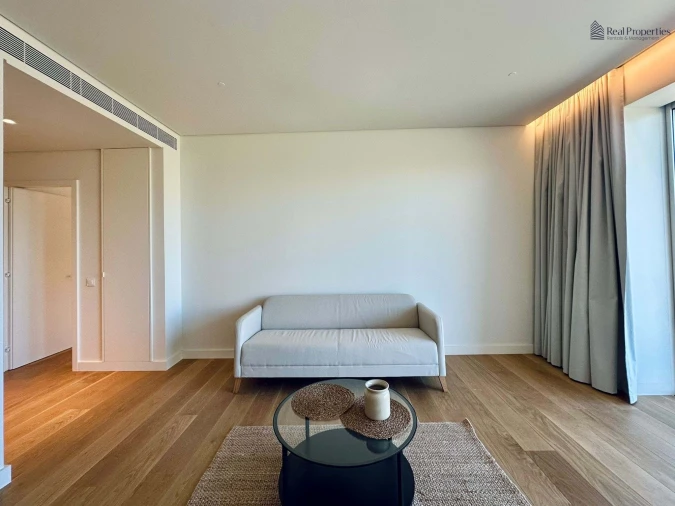 Apartamento T1 para Venda em Quarteira Foto 4
