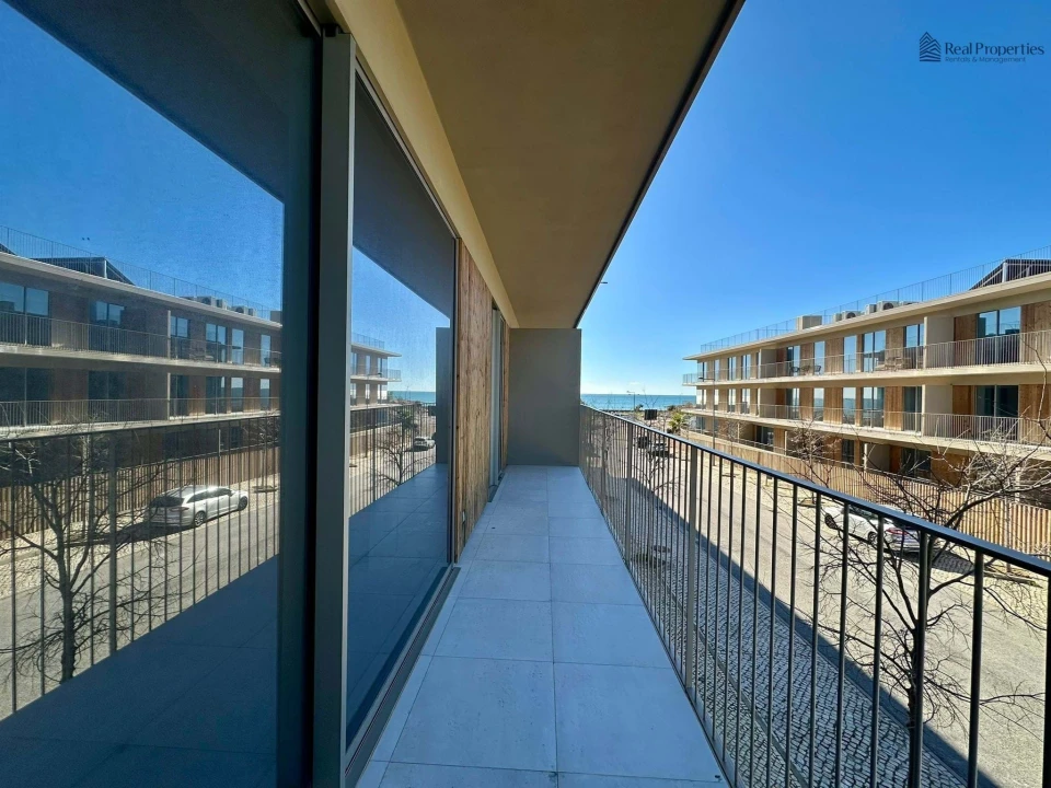 Apartamento T1 para Venda em Quarteira Foto 7