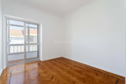 Apartamento T2 para Venda em Águas Livres