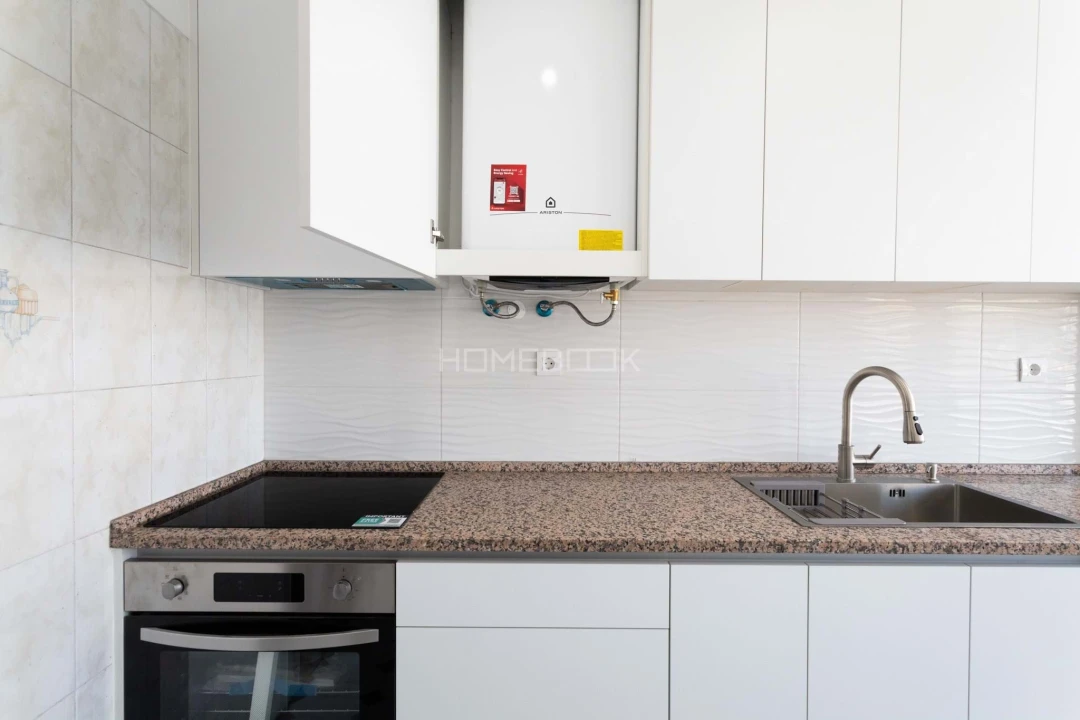 Apartamento T2 para Venda em Águas Livres Foto 4