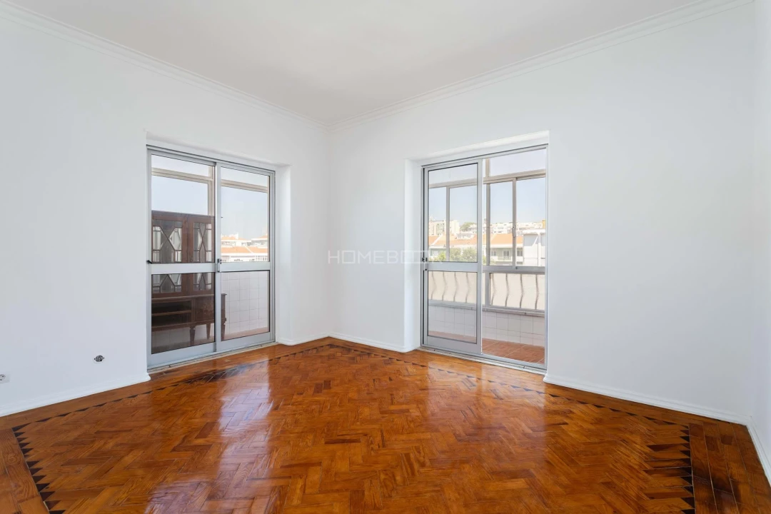 Apartamento T2 para Venda em Águas Livres Foto 8