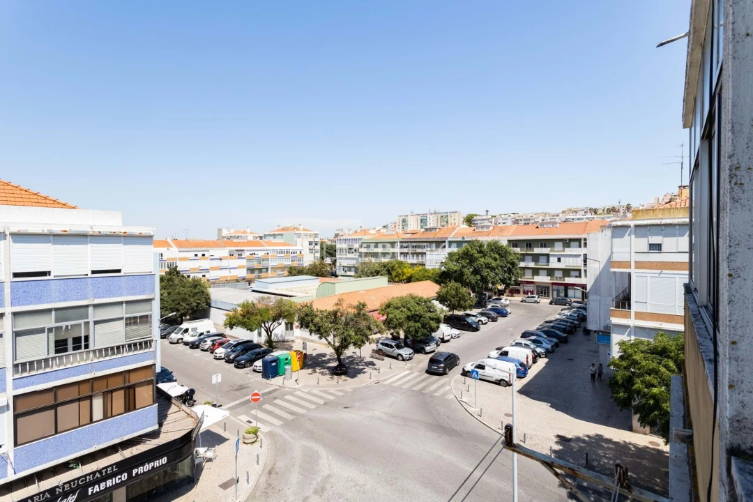 Apartamento T2 para Venda em Águas Livres Foto 5