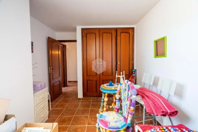 Moradia T5 para Venda em Albufeira e Olhos de Água