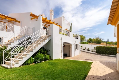 Moradia T5 para Venda em Albufeira e Olhos de Água