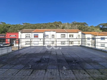 Apartamento T2 para Venda em Praia da Vitoria (Santa Cruz)