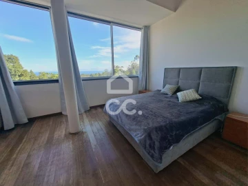 Moradia T6 para Venda em Terra Chã