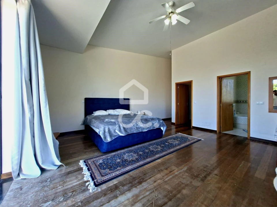 Moradia T6 para Venda em Terra Chã Foto 21