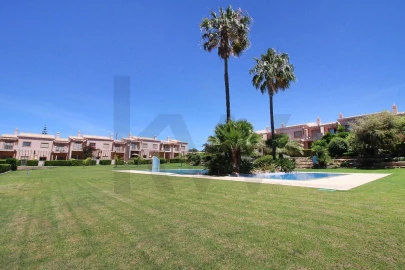 Moradia T2 para Venda em Albufeira e Olhos de Água
