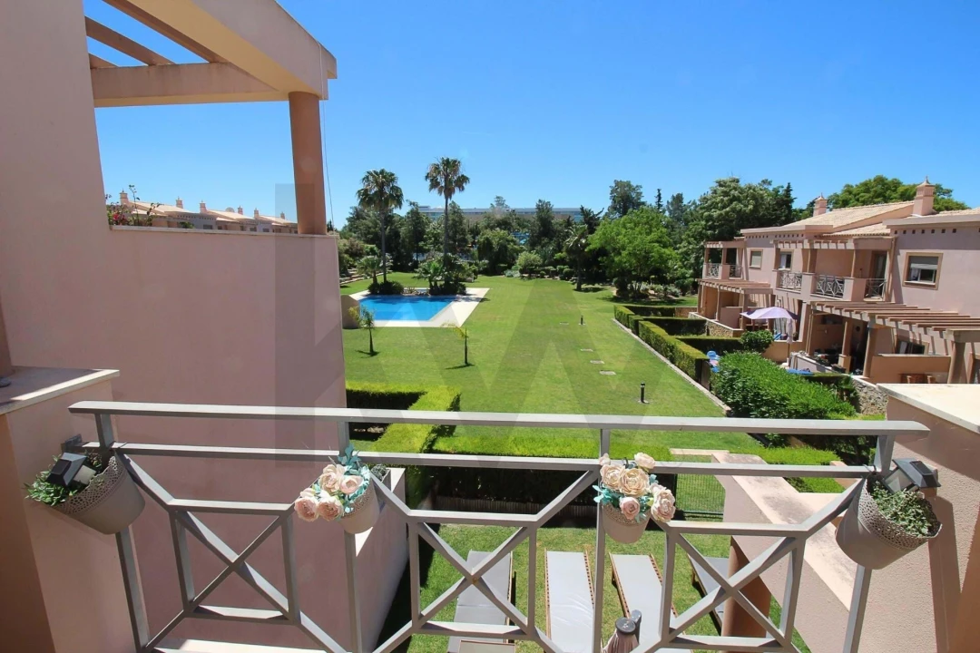 Moradia T2 para Venda em Albufeira e Olhos de Água Foto 16