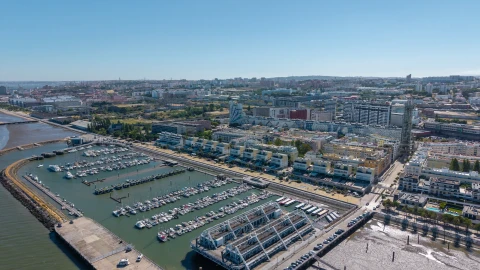 Apartamento T4 para Venda em Parque das Nações