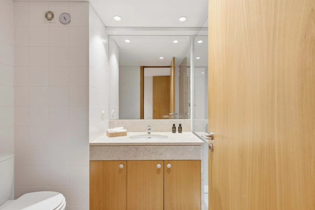Apartamento T4 para Venda em Parque das Nações Foto 26