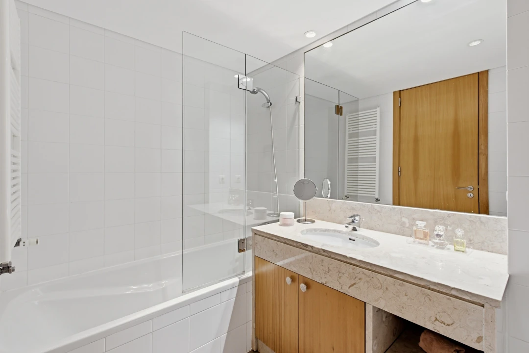 Apartamento T4 para Venda em Parque das Nações Foto 28