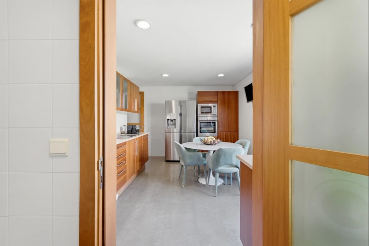 Apartamento T4 para Venda em Parque das Nações Foto 9